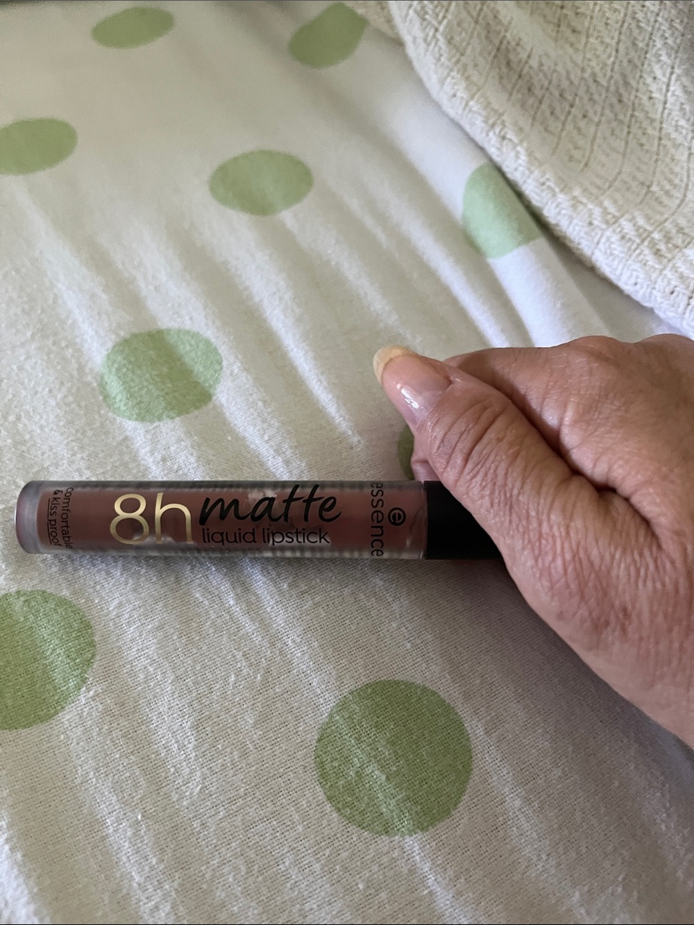 essence 8h Matte Liquid Lipstick - Mauve Nude